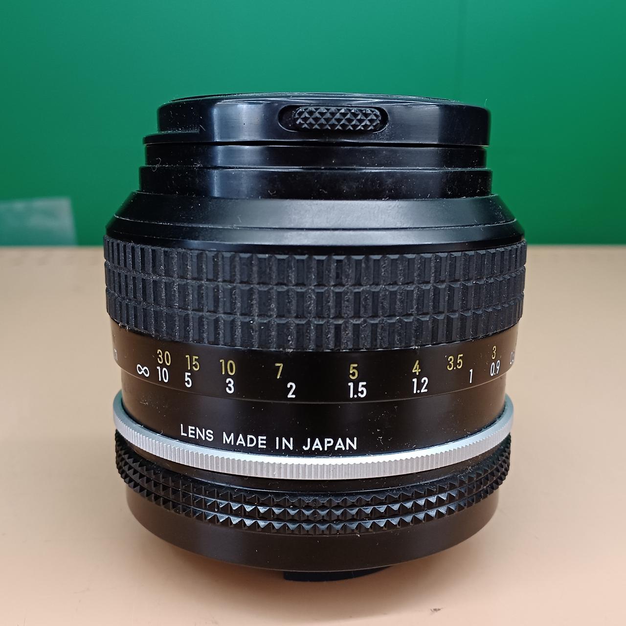 美品★LEONON 55mm f/2 単焦点レンズ 型番231120 美品☆LEONON 55mm f/2 単焦点レンズ 型番231120