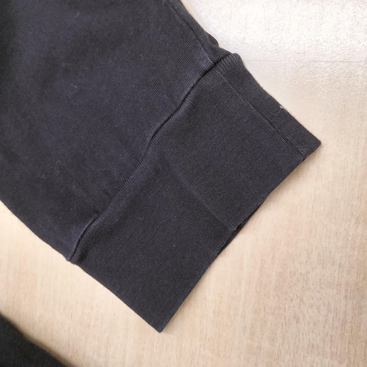 袖口色褪せ有り