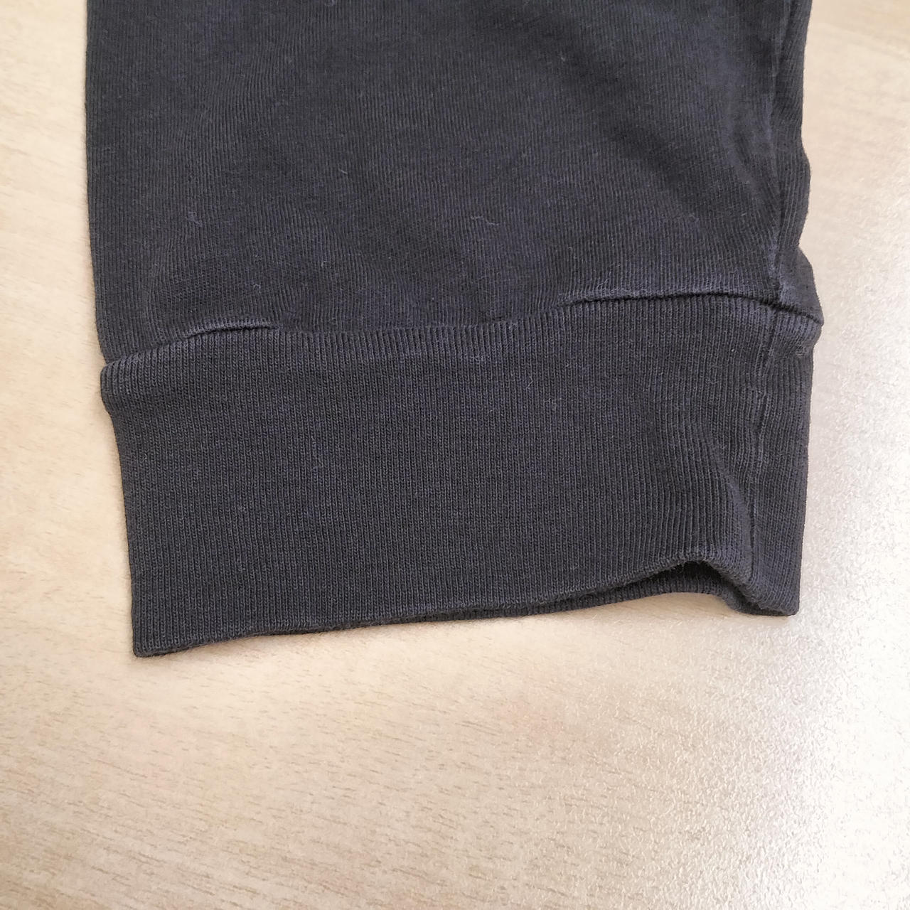 袖口色褪せ有り