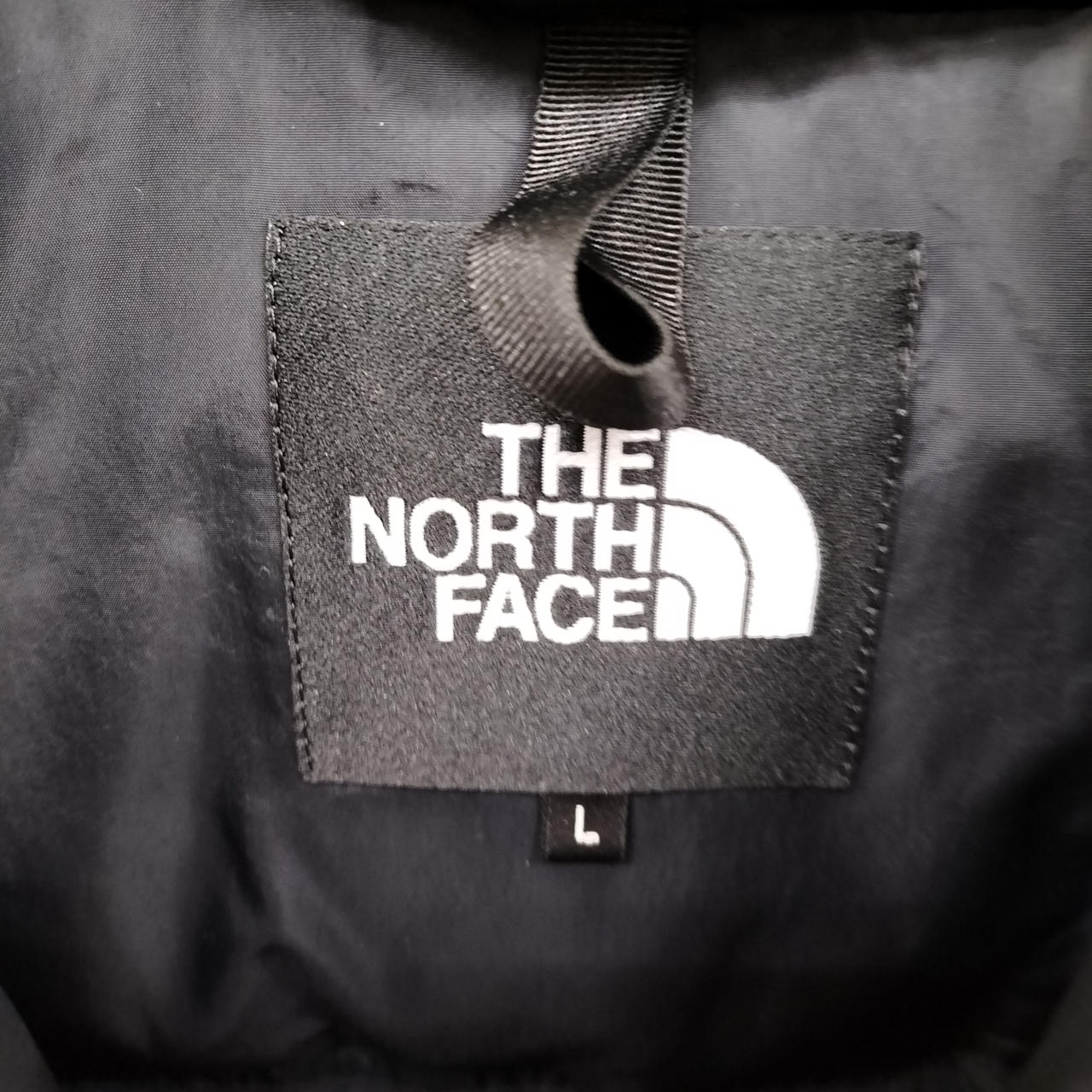 刺繍に汚れ有り