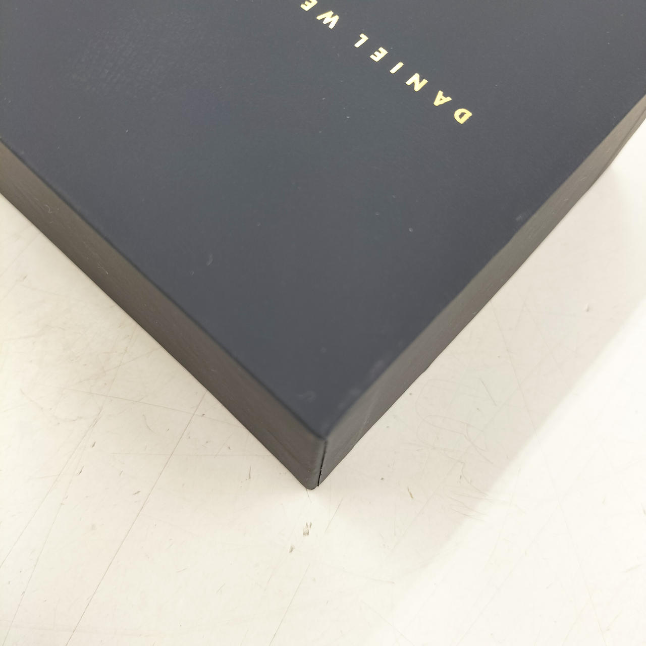 角少し汚れてます。