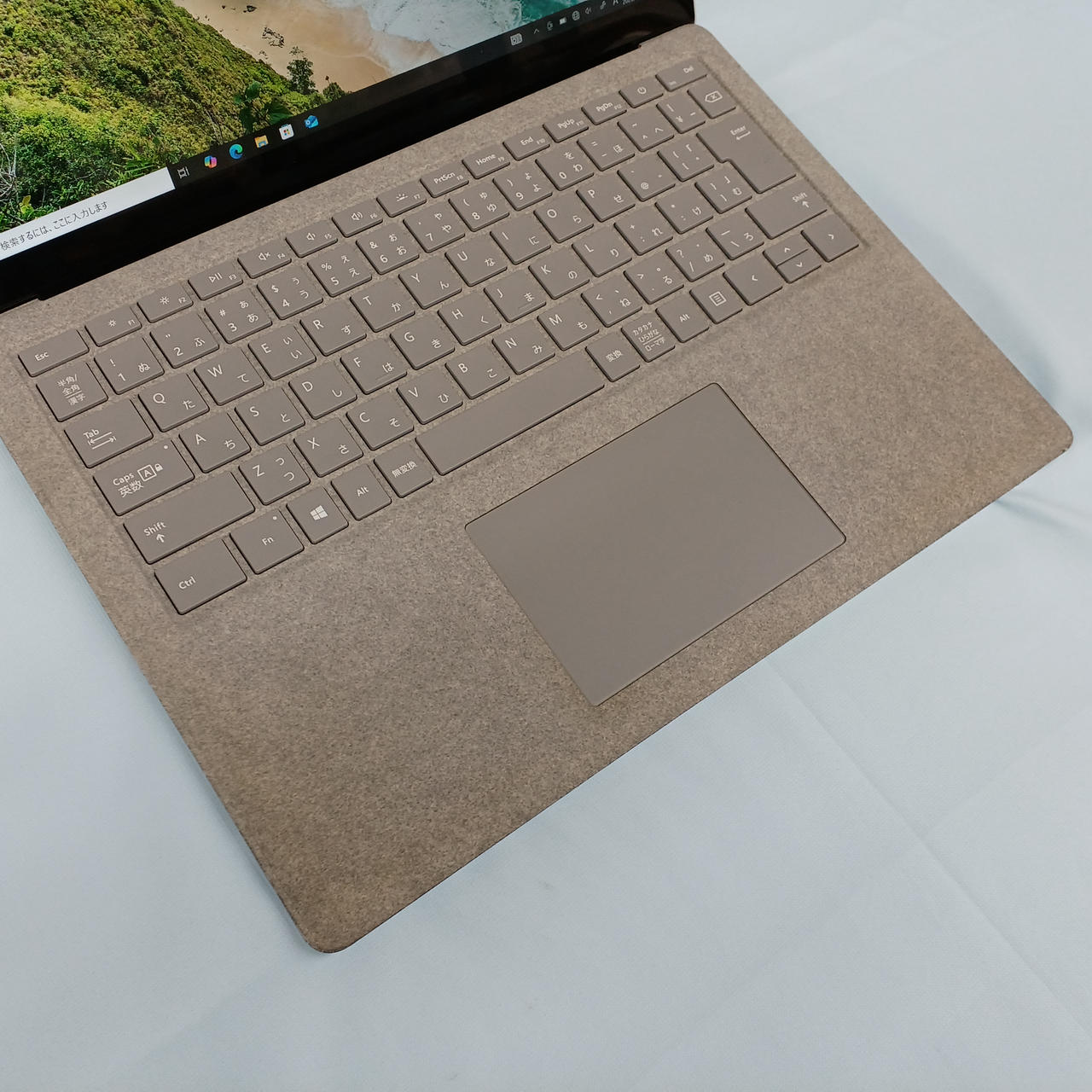 ※キーボードまわり変色あり