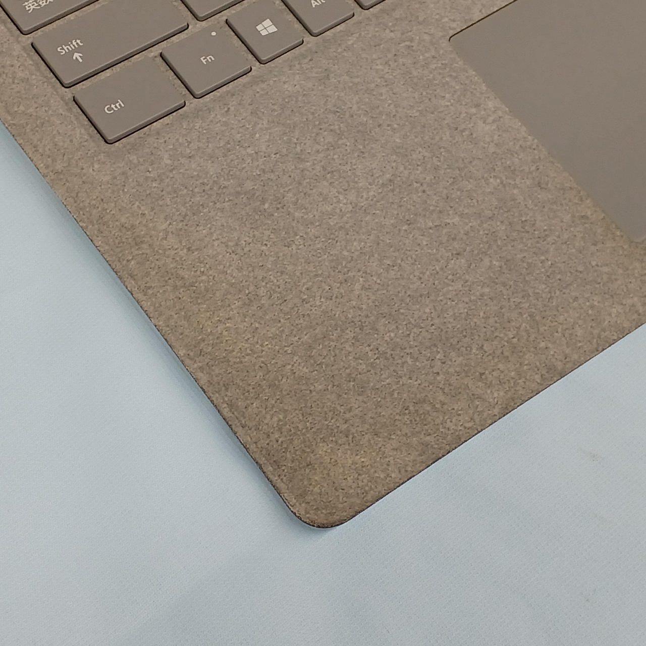 ※キーボードまわり変色あり