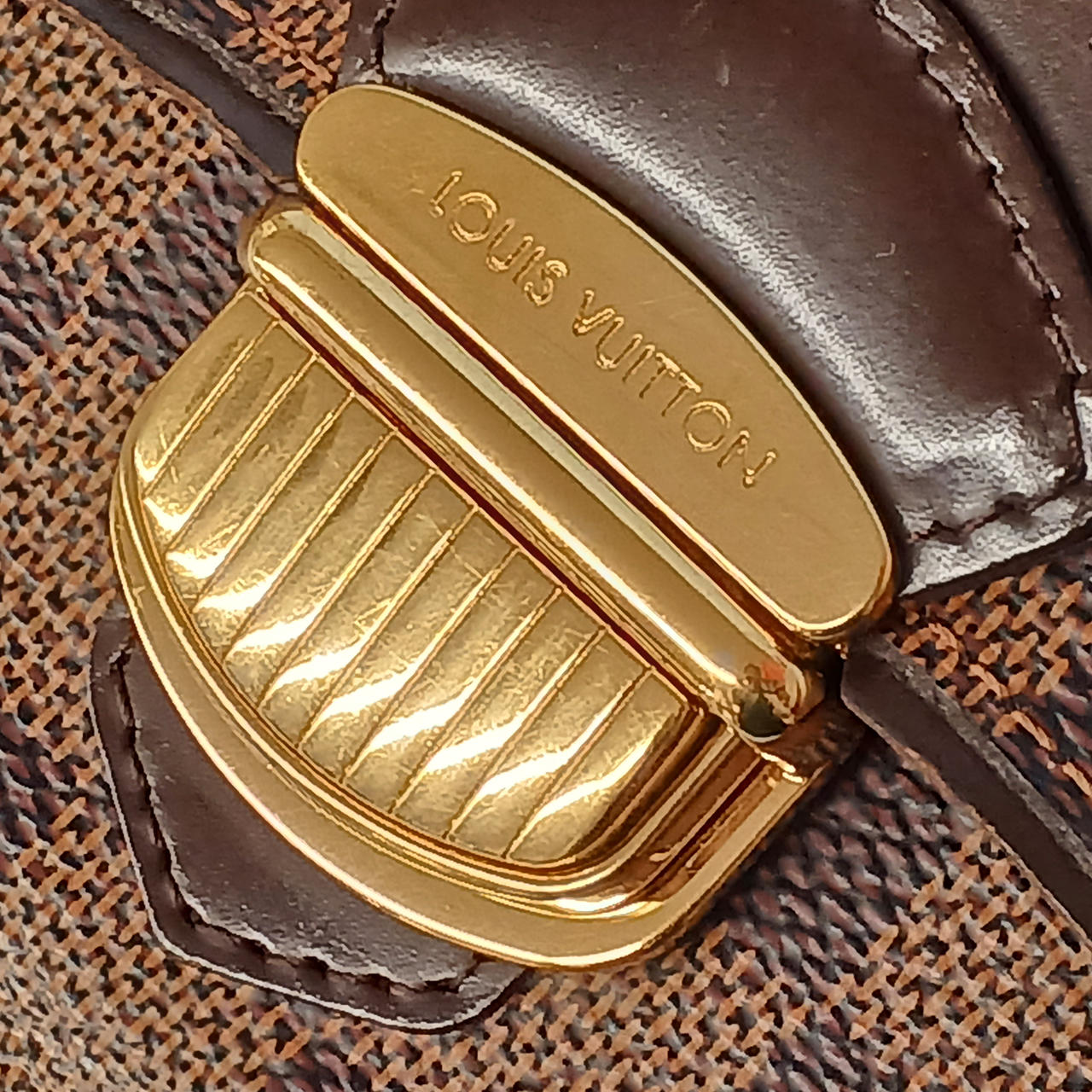 ※金具細かなキズあり