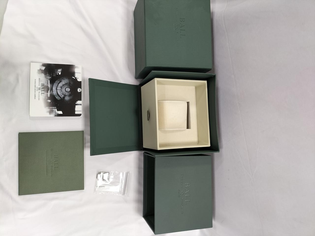 ボールウオッチ(BALL)|エンジニア・ハイドロカーボン セラミックXV