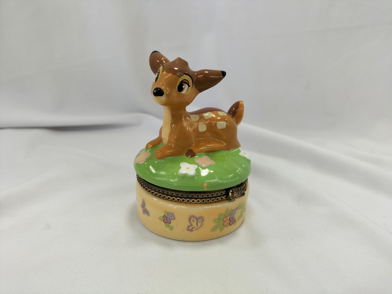 表面亀裂・塗装剥がれあり