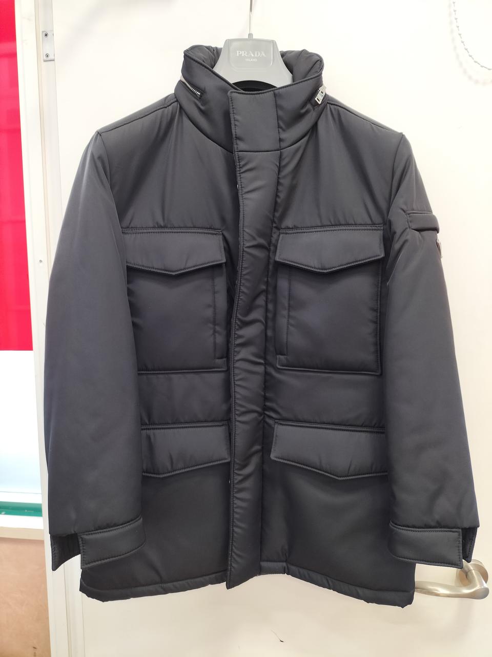 本体折り曲げての発送になります