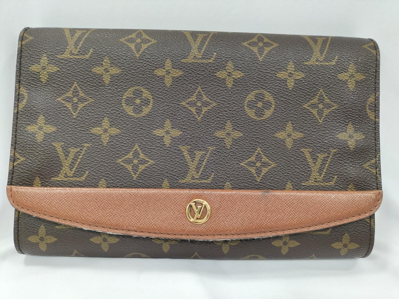 キズ・汚れ・毛羽立ちあり