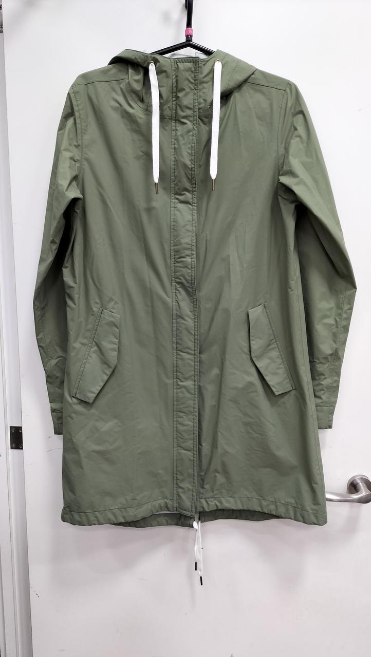 本体折り曲げての梱包になります