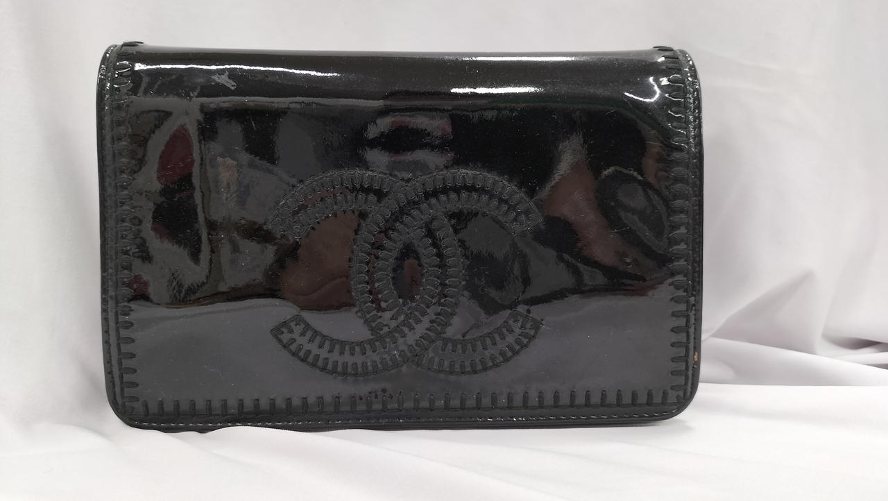 エナメル:キズ・ベタつきあり