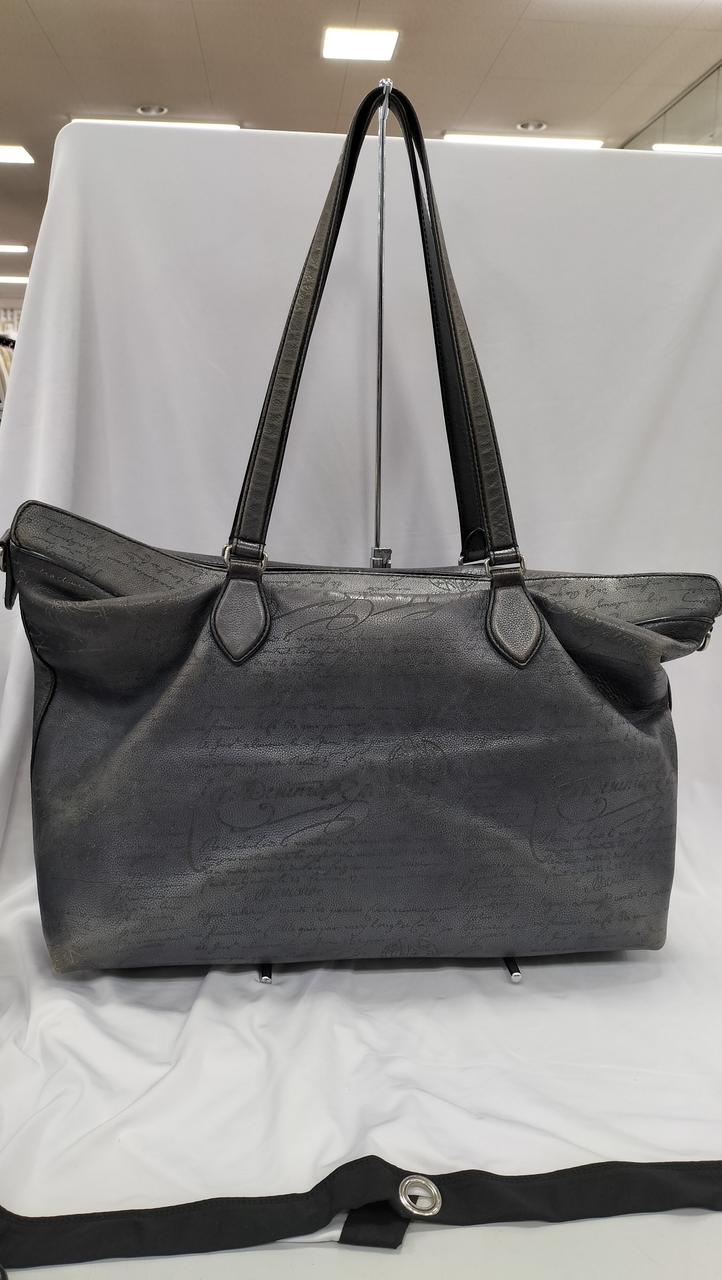 状態考慮:キズ・汚れ・変色・角スレ