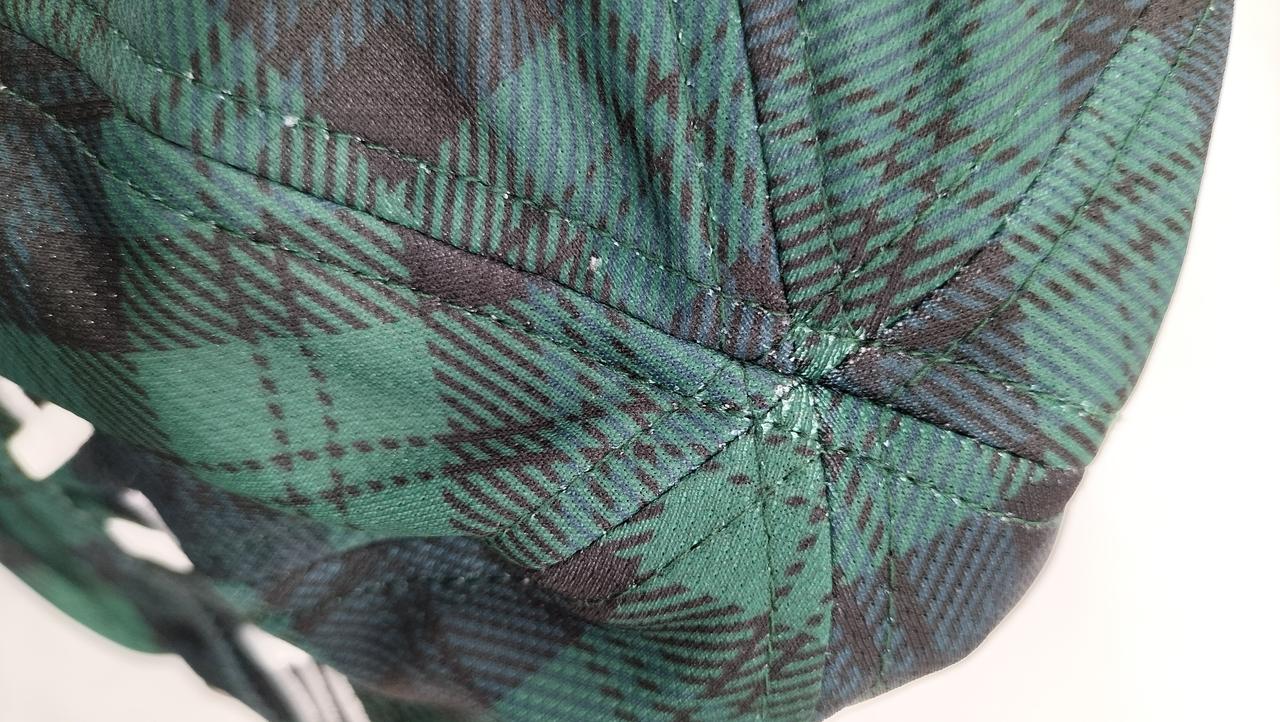 タグ付きですが、キズあり。