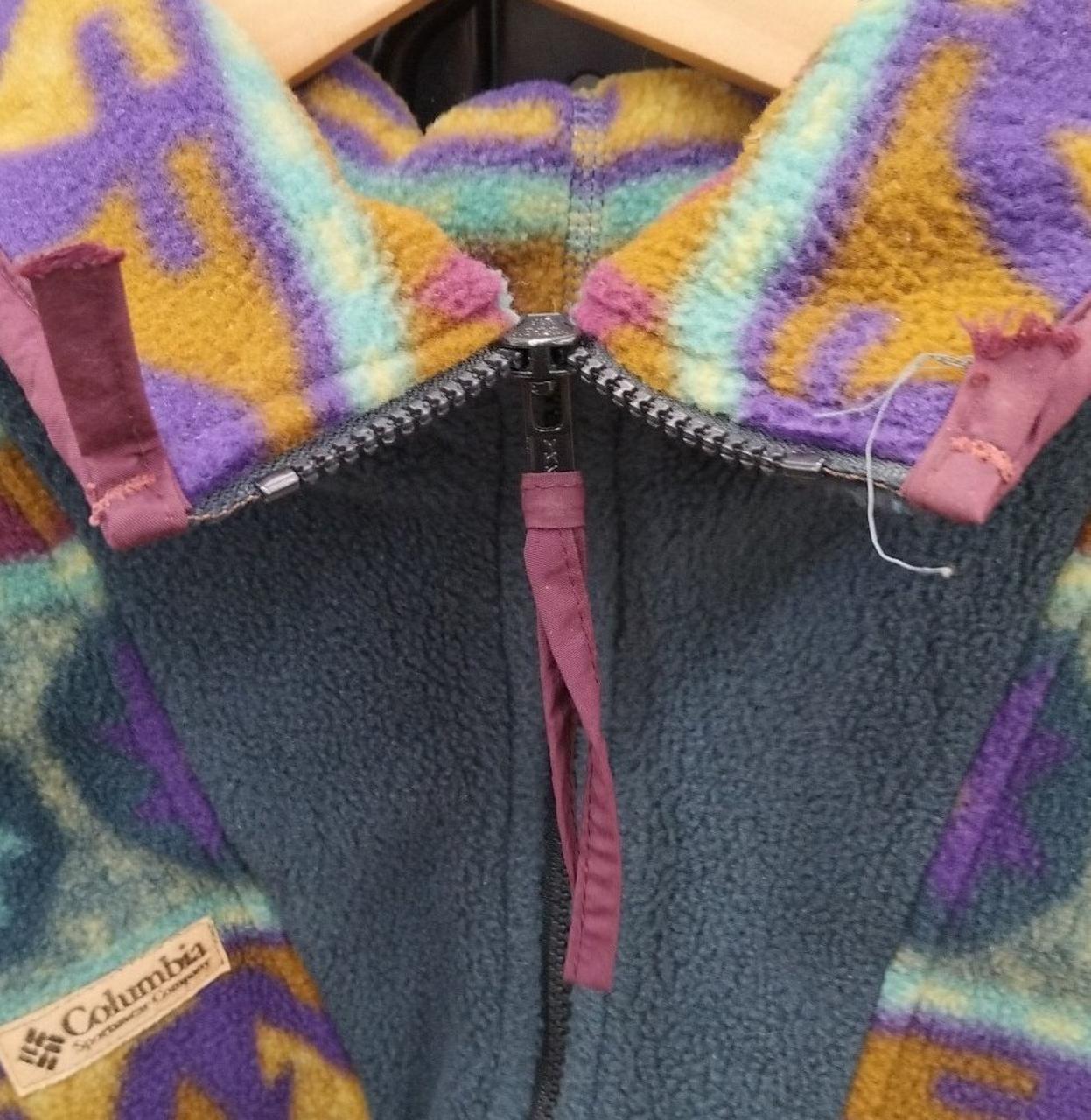 襟元ほつれあり