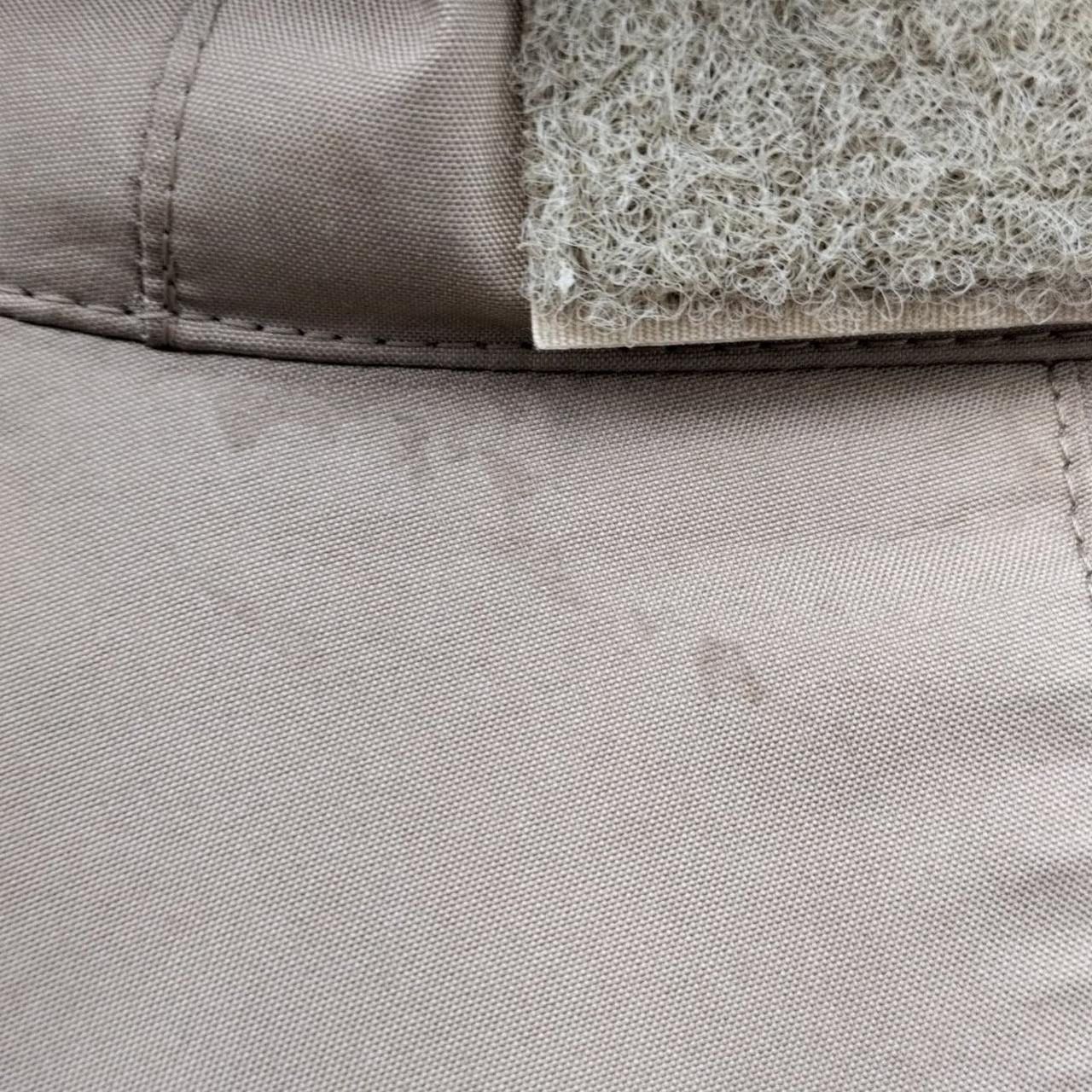 シミ、汚れあり