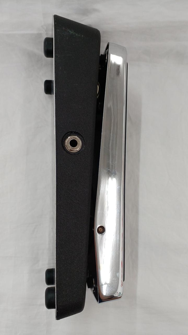 サイドに多少の傷や汚れあります。