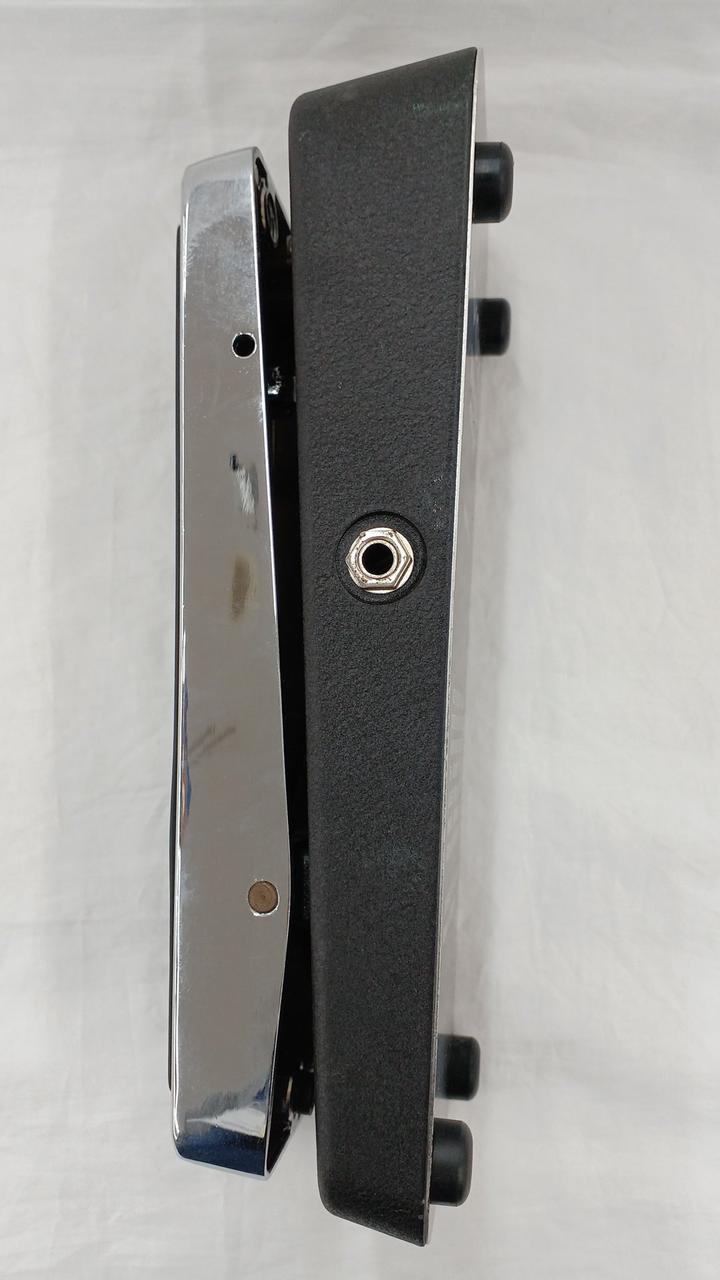 サイドに多少の傷や汚れあります。