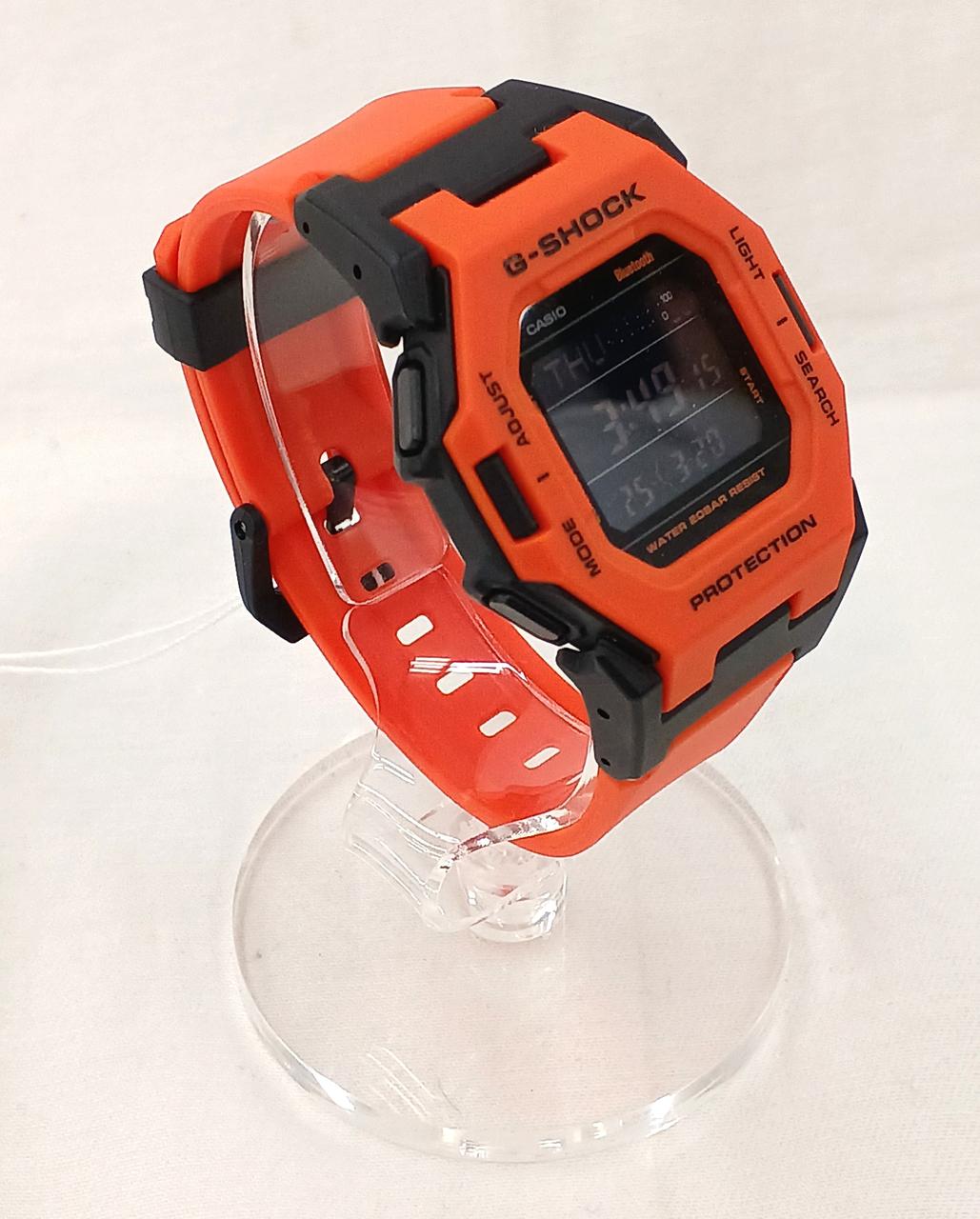 CASIO◇クォーツ腕時計_G-SHOCK/デジアナ/ラバー/WHT/BLK/RED