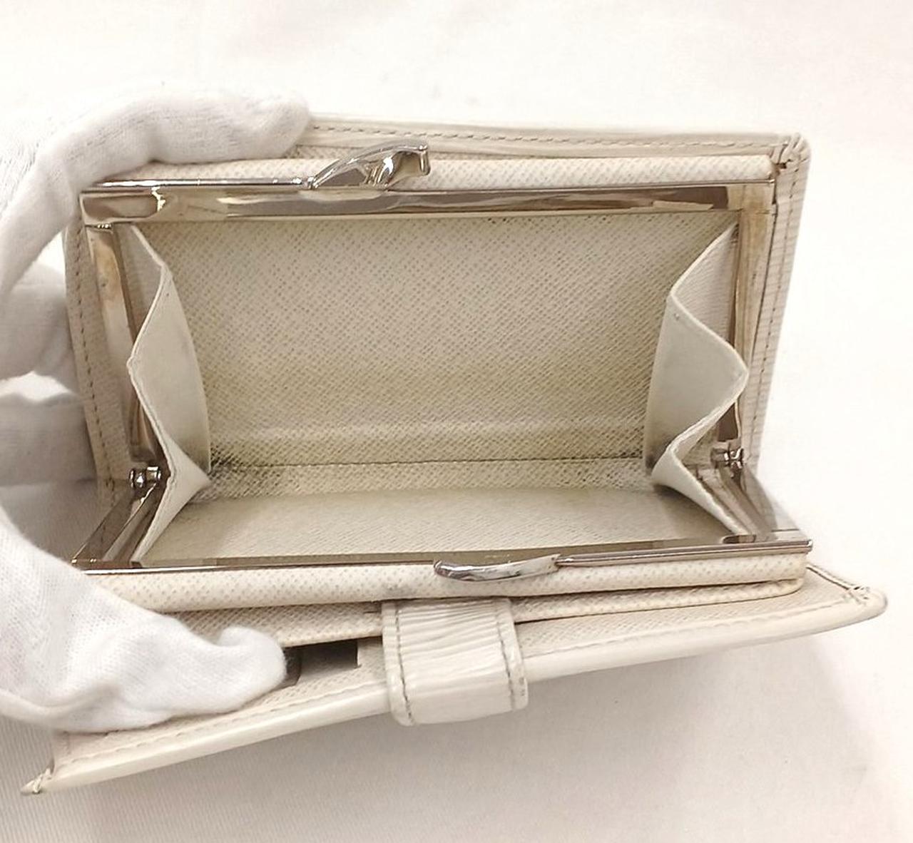 ヨゴレがあります。