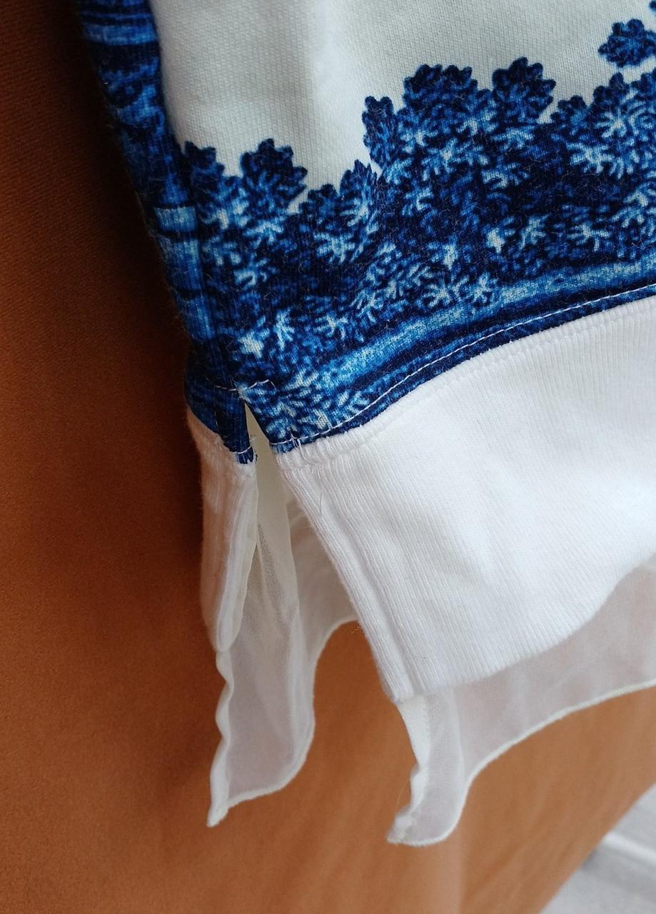 両サイドにスリット