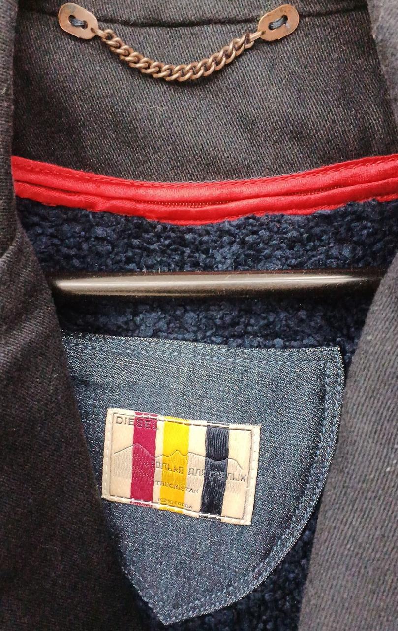 金属部分に変色あり