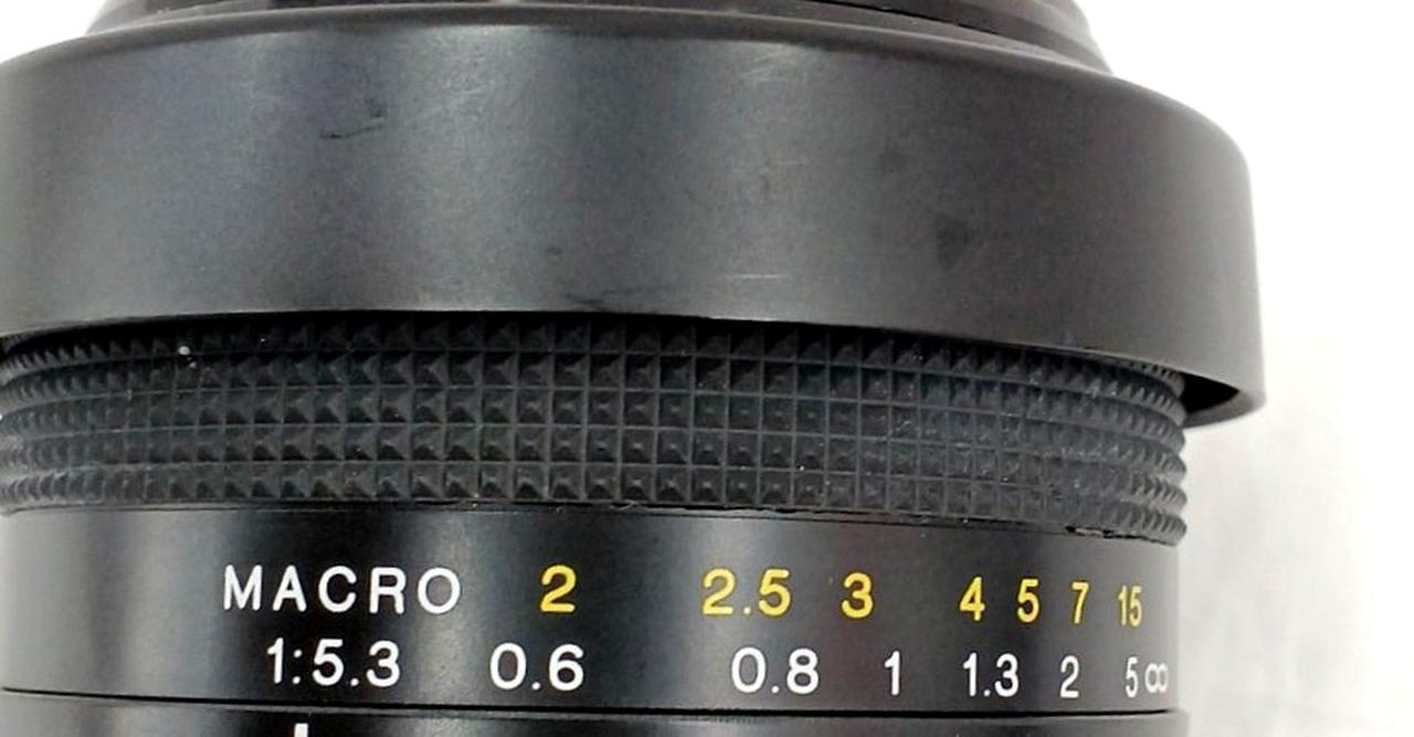 指紋汚れや小さな傷あります。