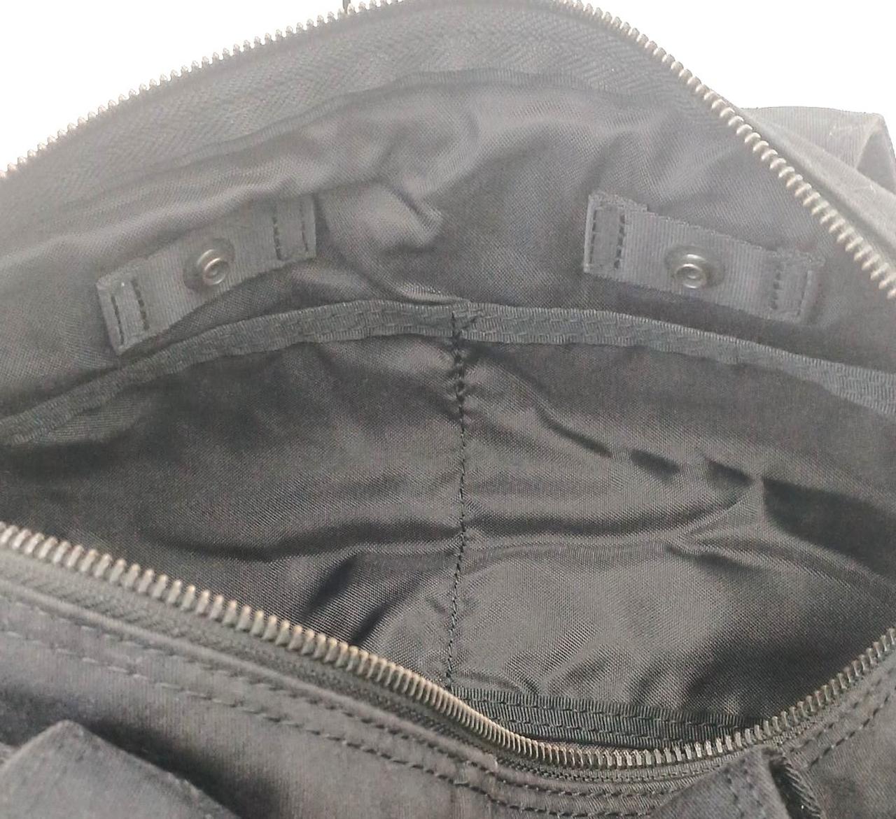 ポーチ欠品です。