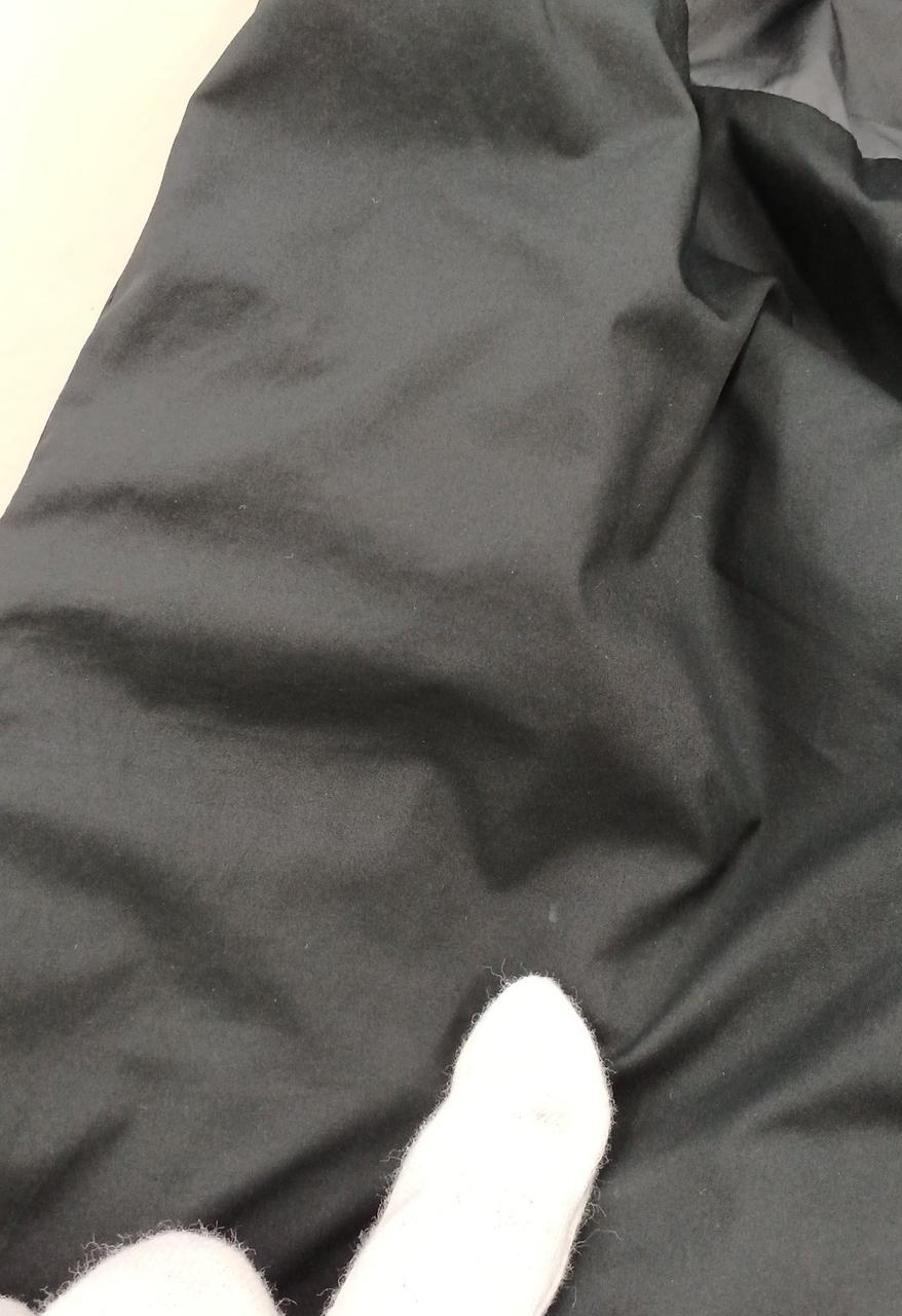 後ろ面右袖にシミ