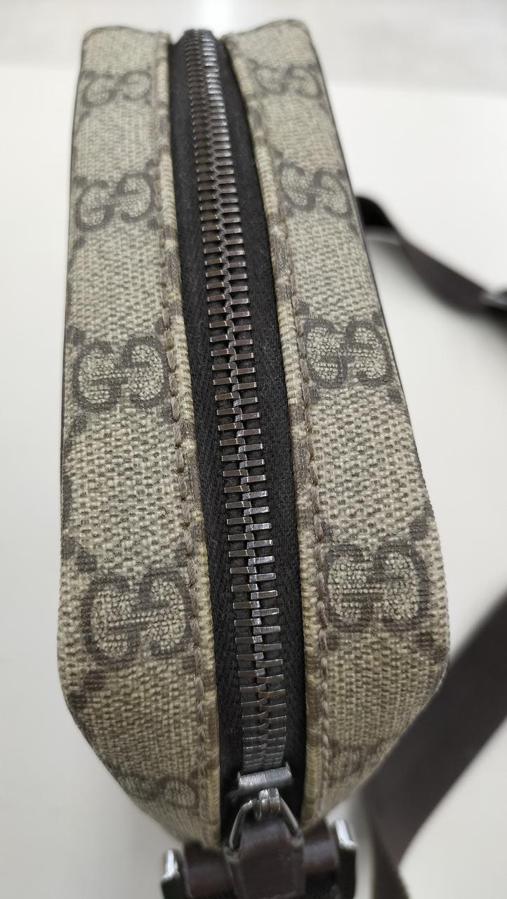 ファスナー錆あります。