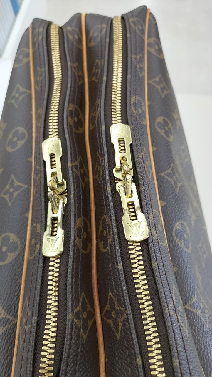 ファスナー金具部分