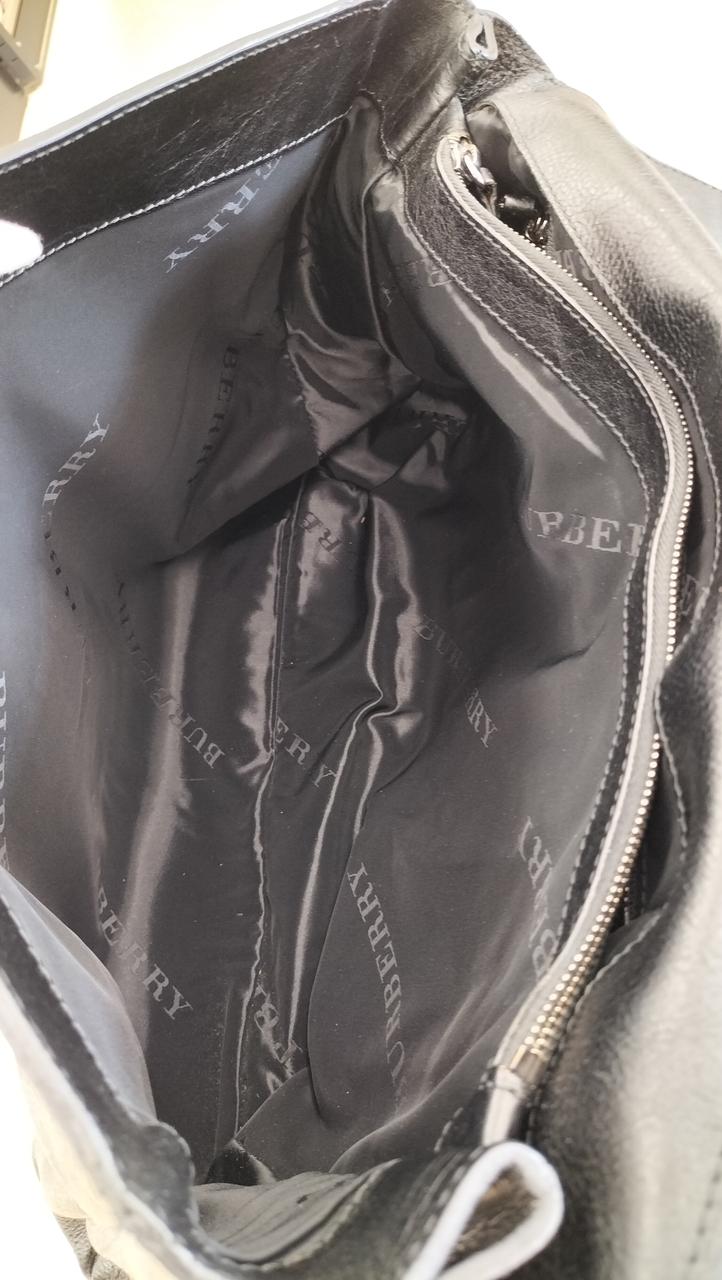 バック中外側ポケット内部