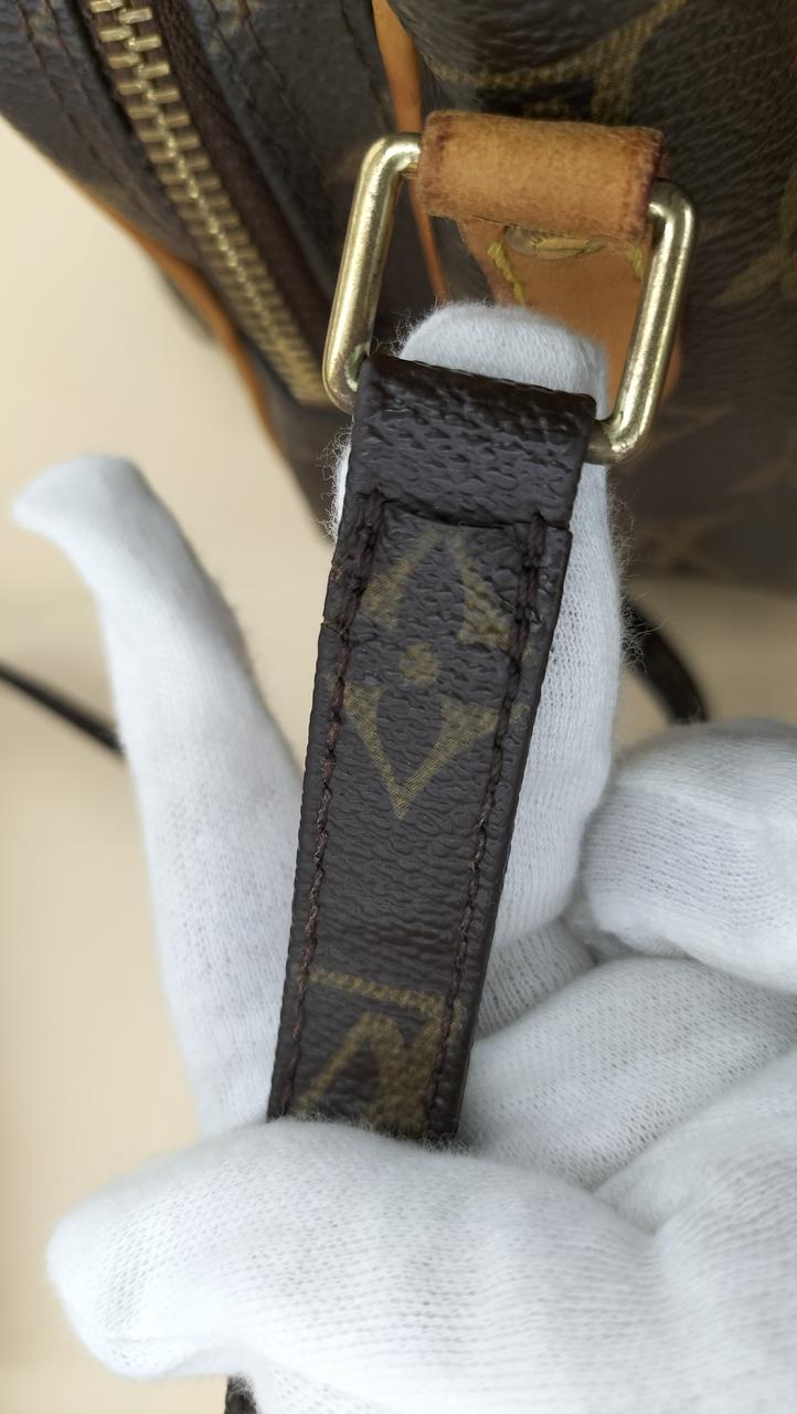 正面左内側ベルト