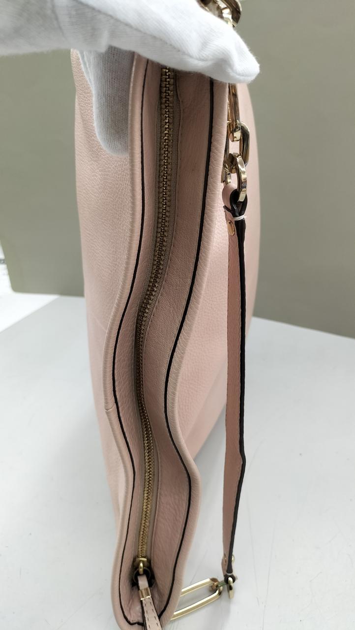 ファスナー開閉式