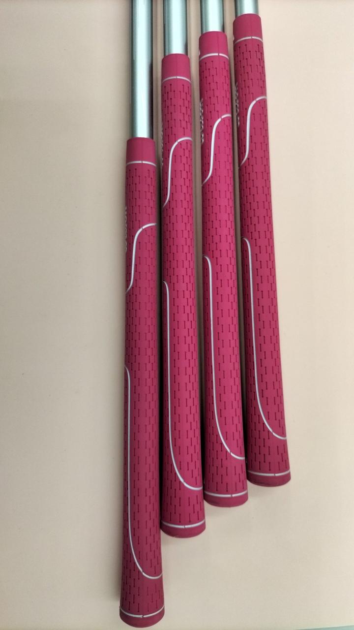 アイアン4本の持ち手部分