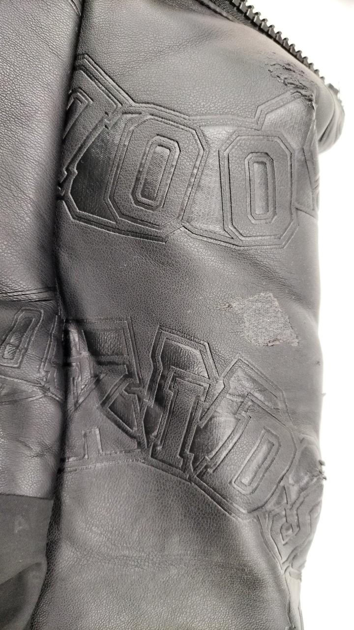 襟部分剥がれあり