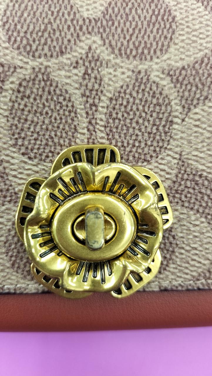 塗料剥がれあり