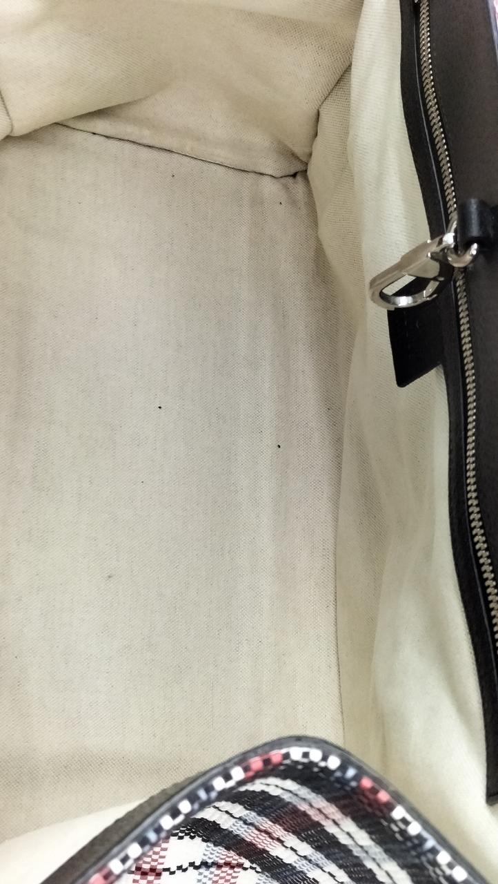 シミ、汚れあり