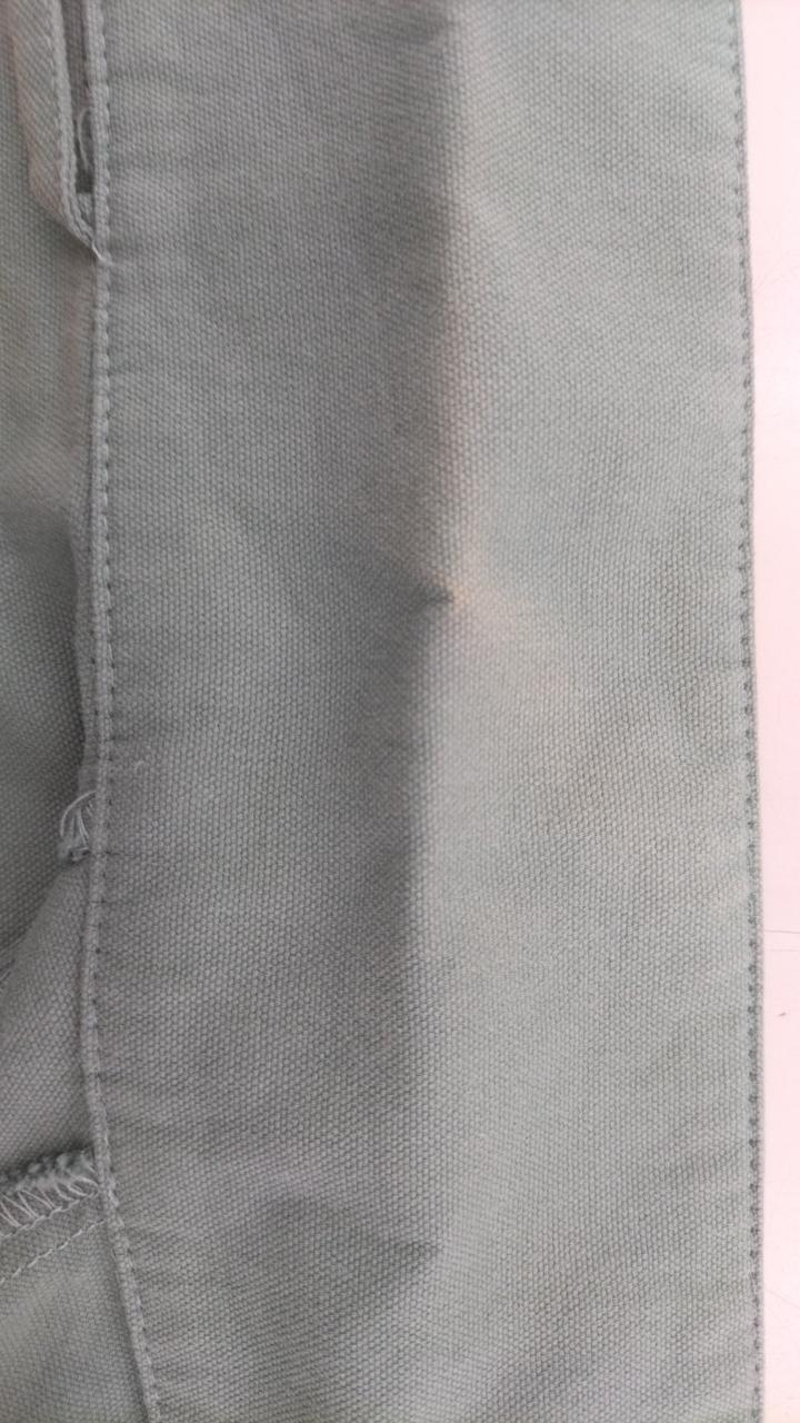 襟部分に汚れあり