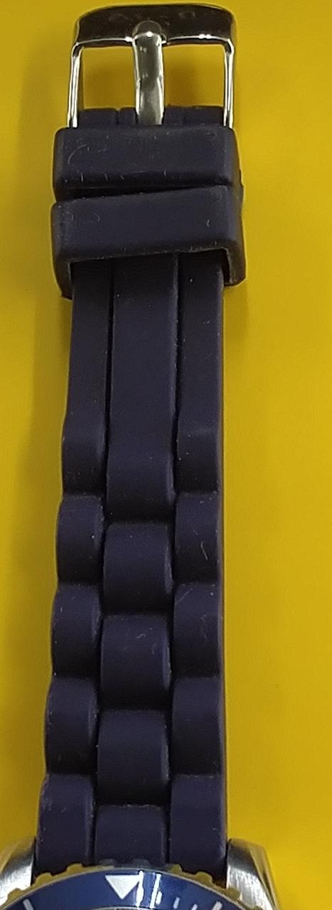 バント上表面　長さ約7.5cm