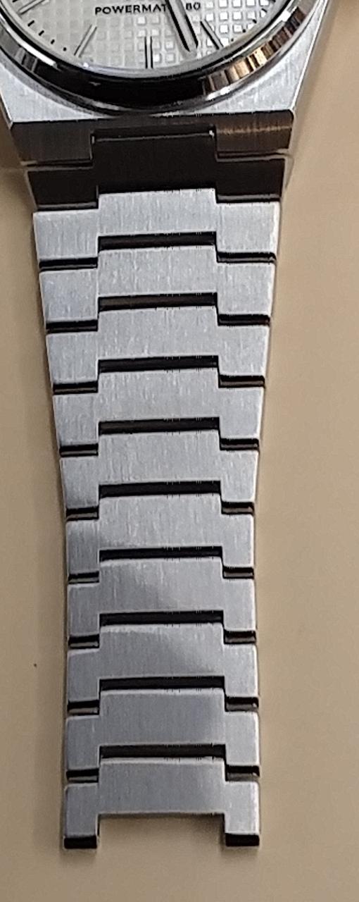 ベルト下　長さ約7.5cm