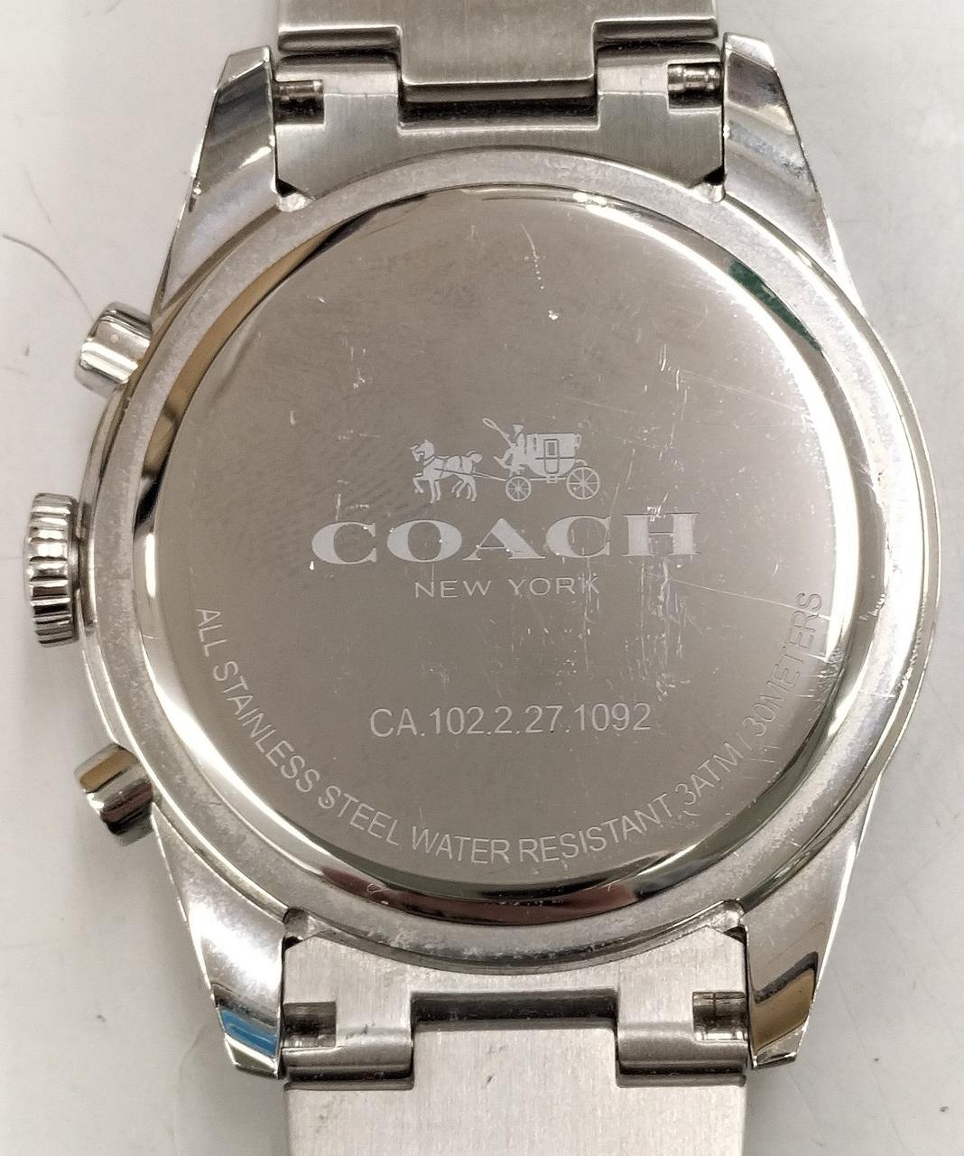 裏蓋　傷あります。