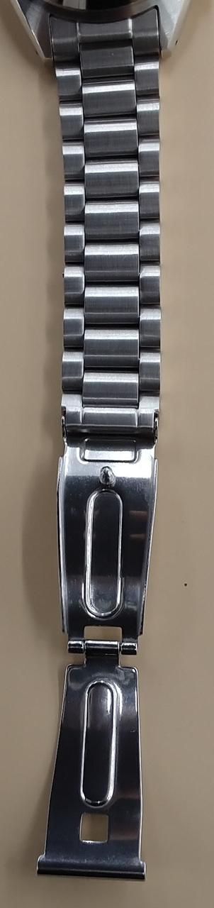 ベルト下表面 長さ約6.5cm