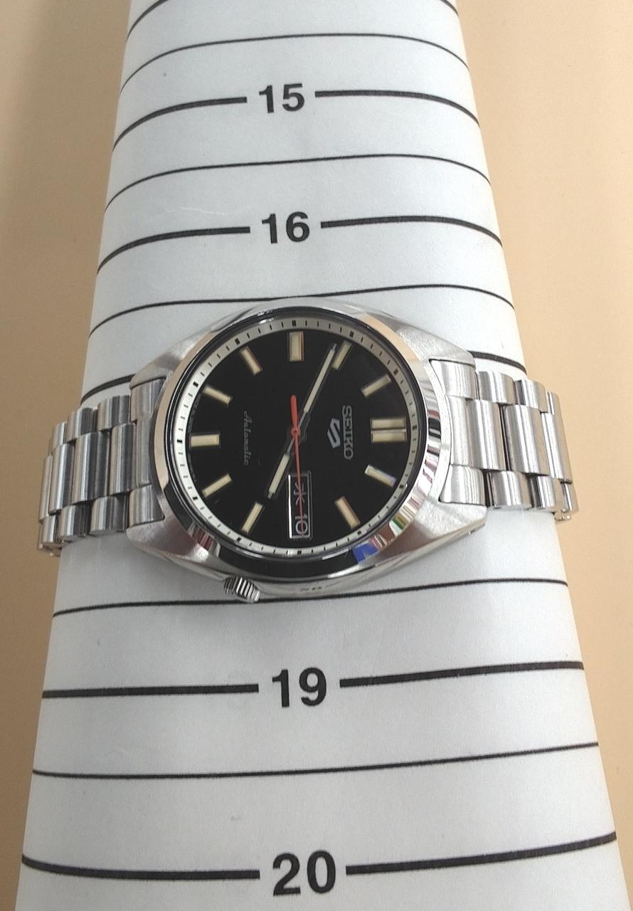 腕周りサイズ約17.0cm