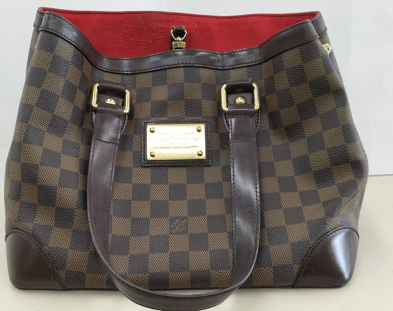 正面 全体的に表面色褪せあり