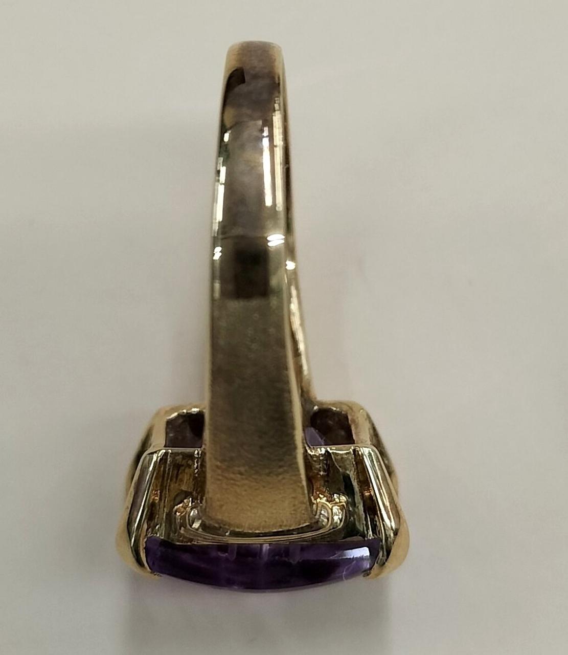 中央より両サイド艶消し