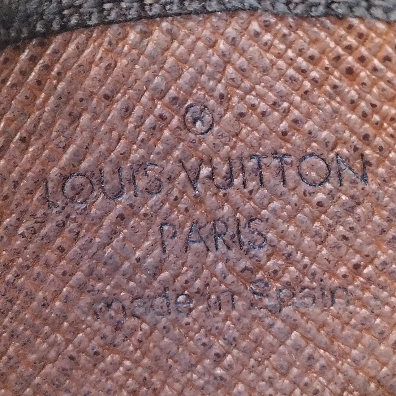 コインケース内部ロゴ