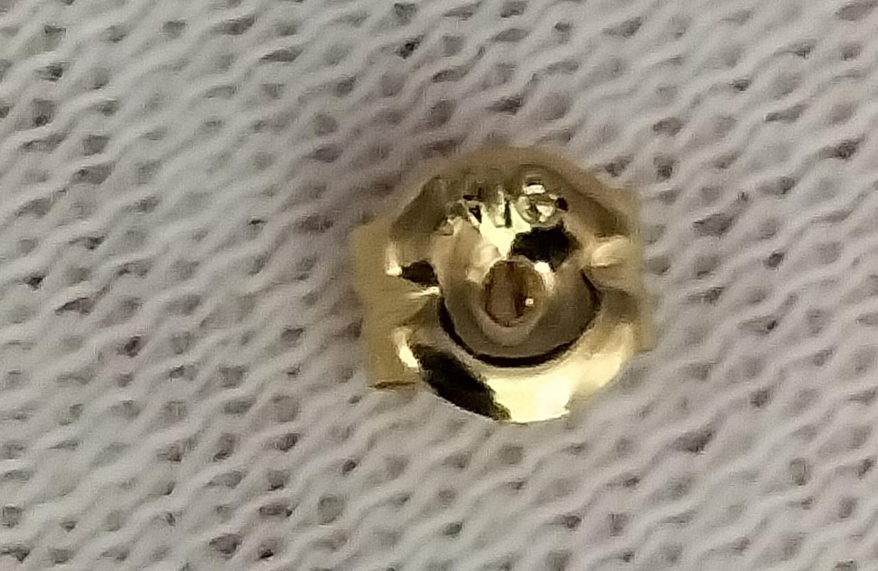 キャッチk18刻印あり