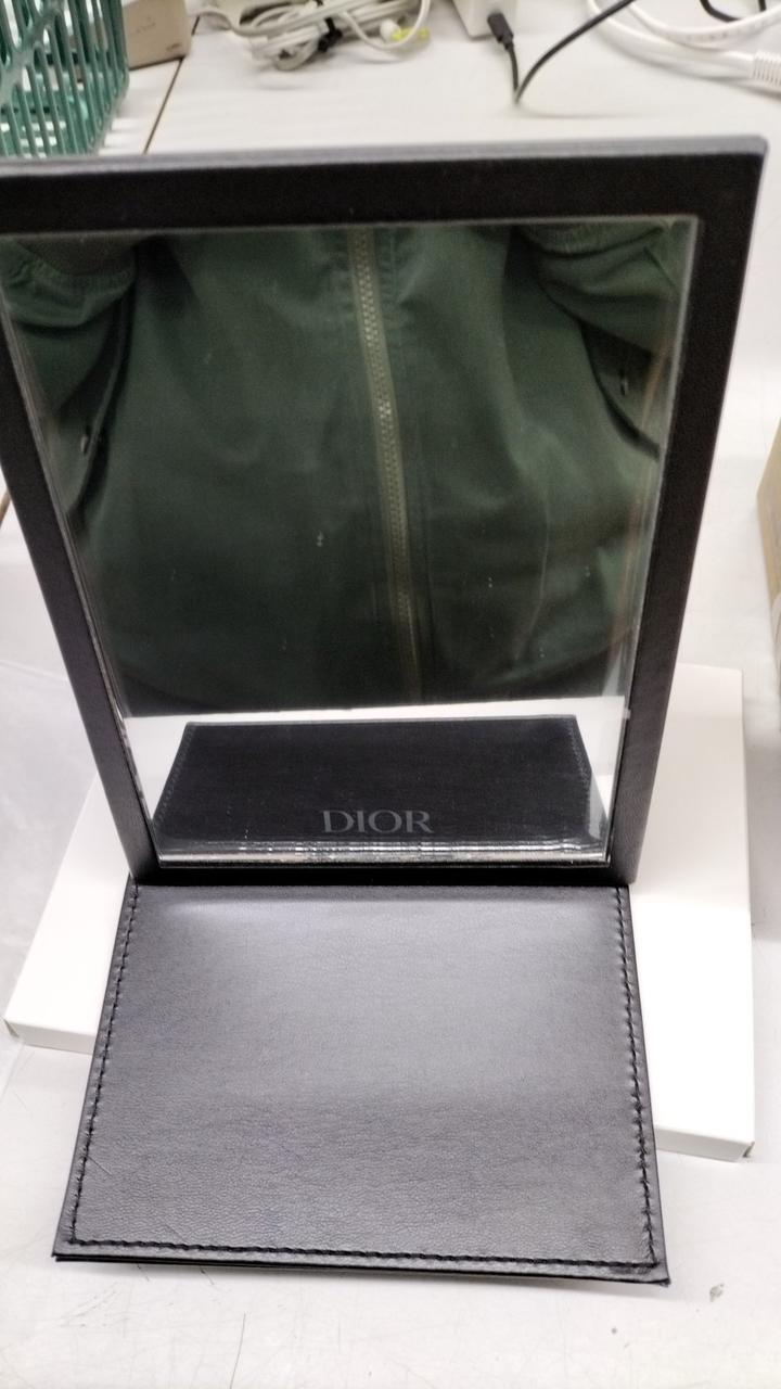 開いた状態です