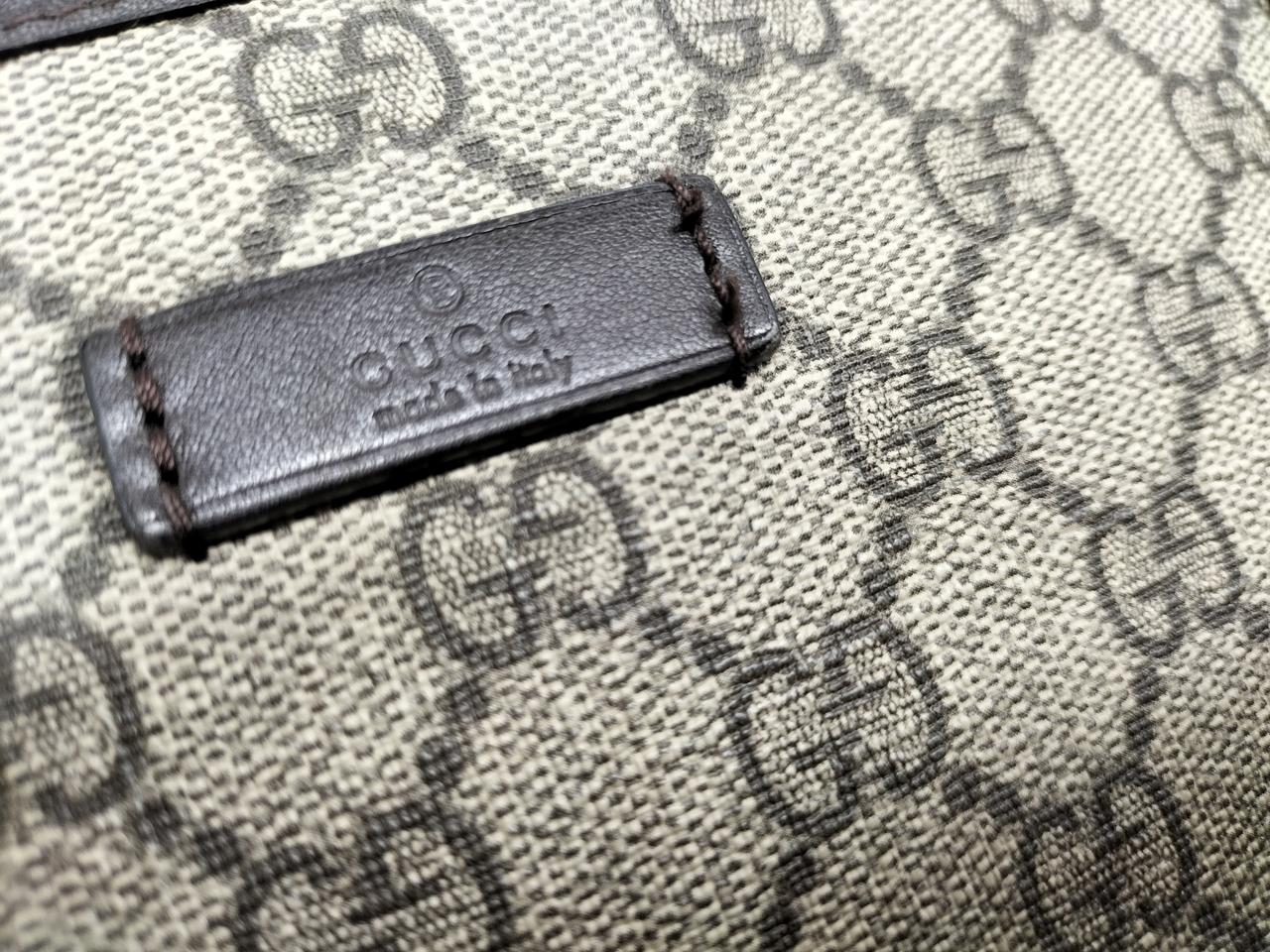 外ロゴ、糸出てます。