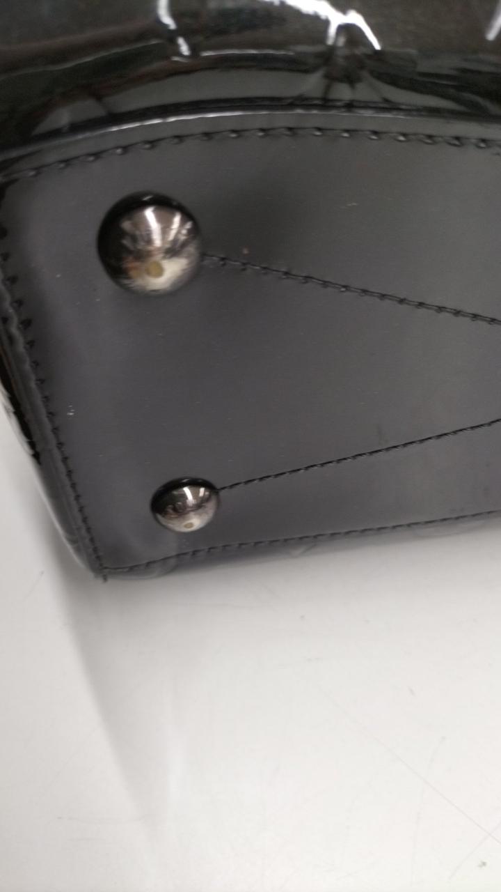 底面金具一部ハガレ