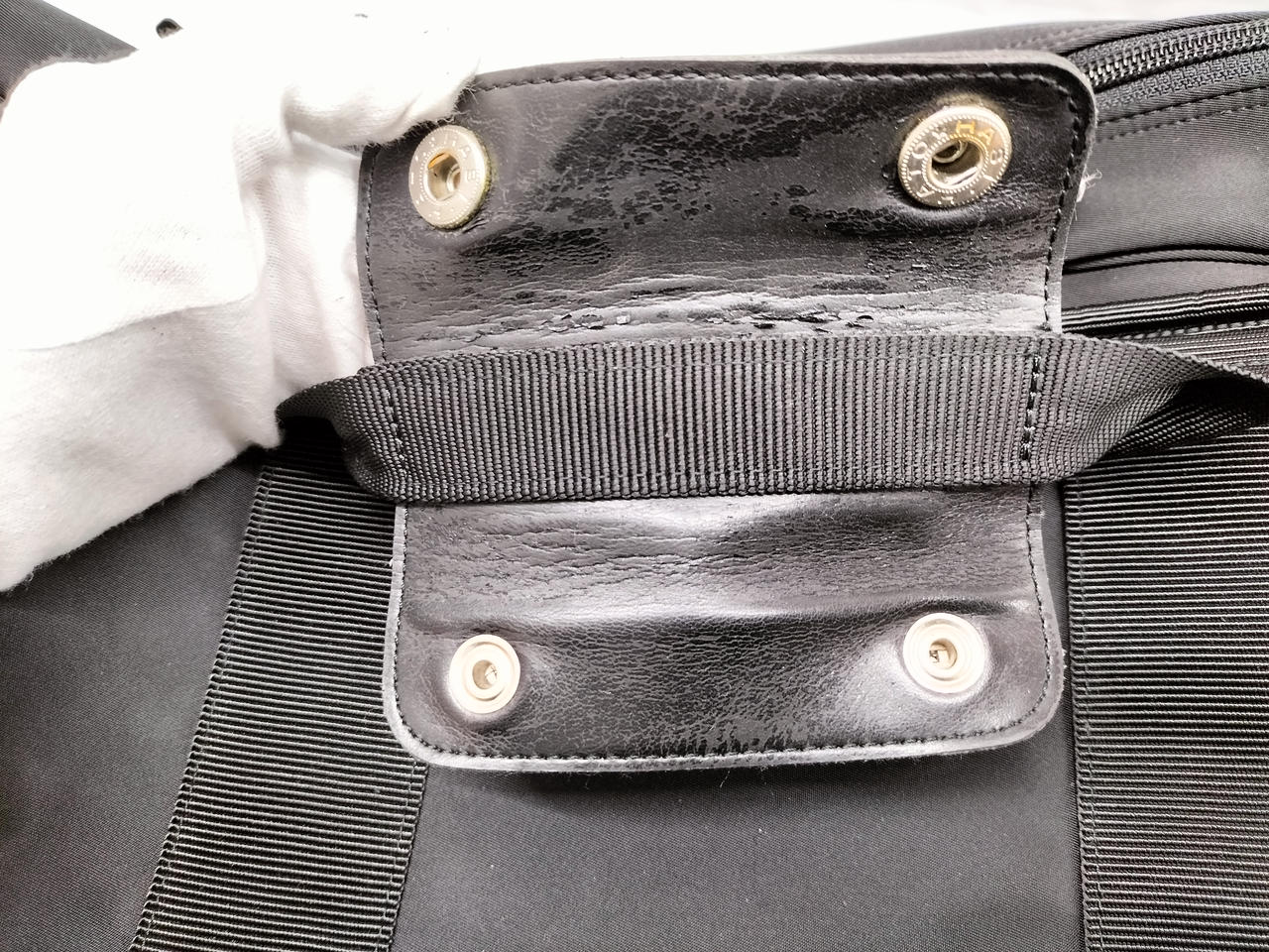 経年劣化で剥がれあり